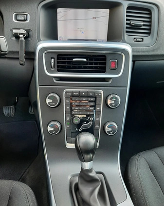 Volvo S60 cena 35900 przebieg: 175400, rok produkcji 2011 z Końskie małe 277
